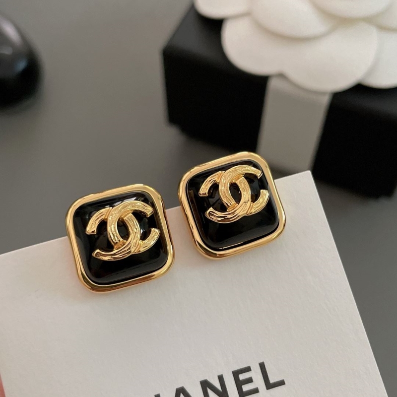 Ch**el earrings